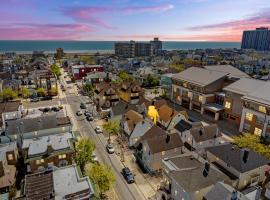 Beautifully Renovated 6BR 2BA 2 Blocks to Beach, hotel em Atlantic City