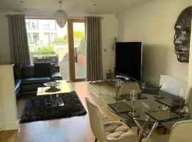 Luxury Modern Town House, Manchester City Centre, Free Secured Parking