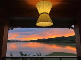 Nguyen Shack Retreat Resort, Resort in Phong Nha