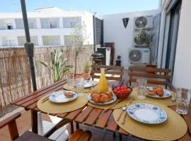 Spacious terrace, swimming pool, private parking