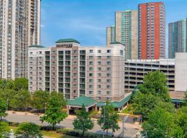 Courtyard By Marriott Jersey City Newport, hotel con jacuzzi en Jersey City