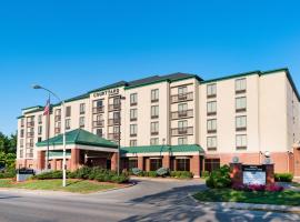 Courtyard by Marriott Bloomington, hotel sa Bloomington