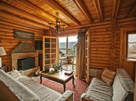 Crystal Chalets, cabin in Ano Trikala