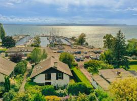 Villa Azur au bord du lac, atostogų namelis mieste Bevaix