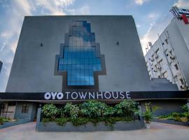 Super Townhouse Lakdikapul, hotel a Hyderabad