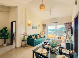 Alaya Stays 2 BHK with Balcony & Lift - Veera Marina โรงแรม 4 ดาวในGoa