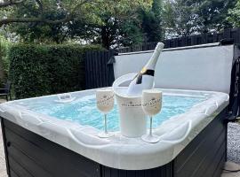 De luxe Bed &Wellness, hotel sa Den Bosch