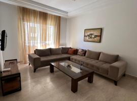 Luxueux appt jardin de Carthage, хотел в Ла Гулет