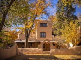 Sagebrush Inn & Suites: Taos şehrinde bir otel