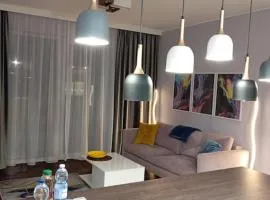 Apartament Rainbow z kominkiem