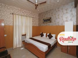 Hotel Radhika Inn, hotel sa Lucknow