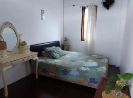 Sing Ayu Homestay, hotel sa Jetis