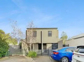 Blue Chip Williamstown Beach Bay Townhouse