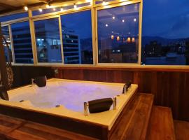 RG33 ApartaSuites, hotel i Medellín