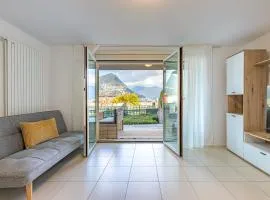 Imperial of Lugano 2 with a lake view and garden behind the station and 10 min from the lake of Lugano