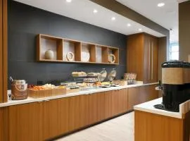 SpringHill Suites Dallas DFW Airport South/CentrePort