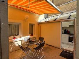 La Passerelle - Terrace and balcony with sea view, hotel u gradu Luc-sur-Mer