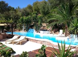 Casa Tavolara Comfortable holiday residence, hotel em Porto San Paolo