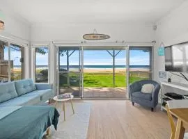 Beachside Bungalow Unit 5, 139 Avoca Dr