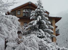 Apartaments La Neu, hotel v mestu Ordino