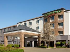 Courtyard by Marriott Roseville Galleria Mall/Creekside Ridge Drive, hotel di Roseville