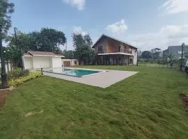 Lake View Holiday Villa Near Sula Wine Yard With 3 BdRms