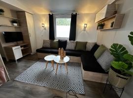 Mobil Home Grand Confort - Camping Les Oyats 4 étoiles, kamp u gradu 'Seignosse'