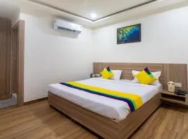 Itsy Hotels Krishna Residency, Govardhan Chauraha