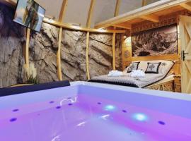 Tatry Mountain Glamp z jacuzzi, hotel em Zakopane