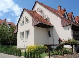 Großzügige Ferienwohnung mit Garten und Terrasse