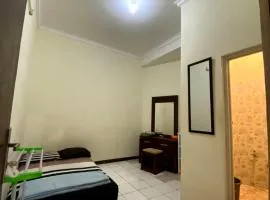 COZY TO STAY TEBET (PENGINAPAN MURAH,TP GA MURAHAN)