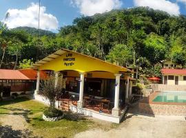 Hotel Las Marias de Semuc Champey, hotell i Chipoc