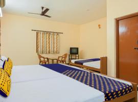 Hotel O Vel Vel Guest House, hotell i Palni