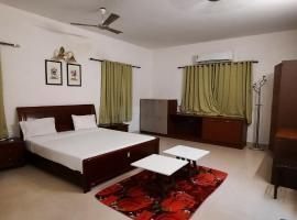 Sea Pearl Homestays, hotell i Chennai