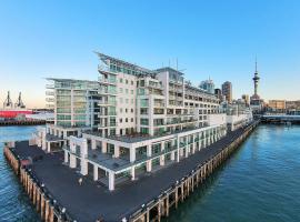 Seaview Waterfront Hotel Apt, hotell i Auckland