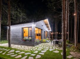 Forest House Vi, hotell i Varna by