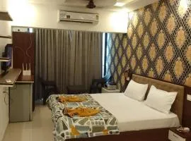 Luxury Studio resort apart near to candolim beach AC Wifi