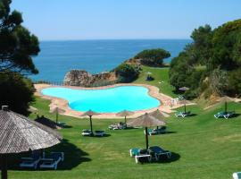 The Marble Villa by MOJE Holiday, viešbutis Alvore