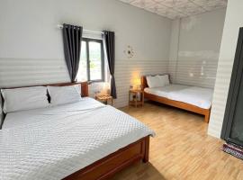 777 Hostel Vĩnh Hy, hotel en Thôn Bảo An