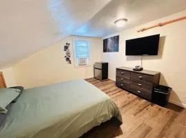 Nice room by Whole Foods Brown University with shared bathroom and kitchen cdd