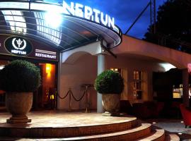 Hotel Ψ Neptun, hotel em Jastrzebia Gora