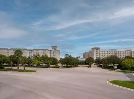 SpringHill Suites by Marriott Orlando at FLAMINGO CROSSINGS Town Center-Western Entrance