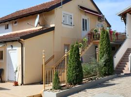 AMORE house with apartment, hotel u gradu Umag