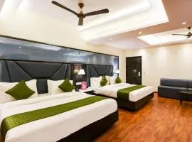 Hotel Geet Deluxe at New Delhi Railway Station