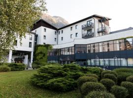 Hotel Alp, hotell i Bovec