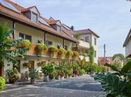 Hotel garni Sonnenhof، فندق في Reichenberg