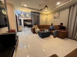 Jbs minervagrand home stay, hotel di Khammam