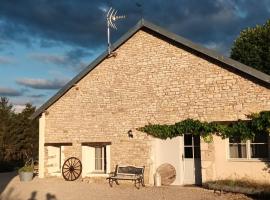 Maison de charme à Gy, 3 chambres, parking, wifi, nature et randonnées - FR-1-583-312, Hotel in Gy