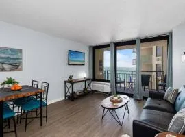 Prime 1Br Oceanview Suite with 2 Balconies! PG 1138