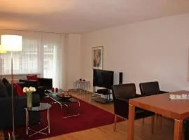 Executive 2 BD flat in city center - Hösch 1